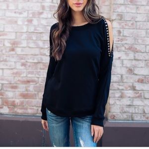 Vici Collection-Black cold shoulder sweatshirt.